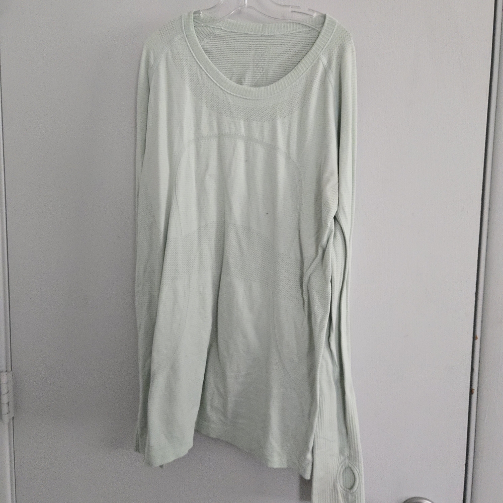Lululemon Light Mint Green Long Sleeve Thermal Top